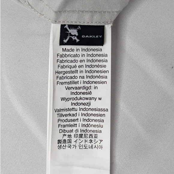 NWT Oakley Camo Pocket Button Front Long Sleeve Shirt with Stretch Gray XL - Picture 4 of 9